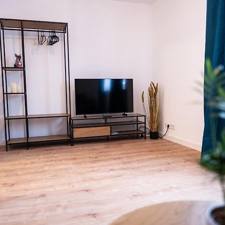 Klassen Apartments! Stadtnahes Ferienhaus* Mit Terrasse In Aulendorf * Fuer 6-8 Personen ภายนอก รูปภาพ