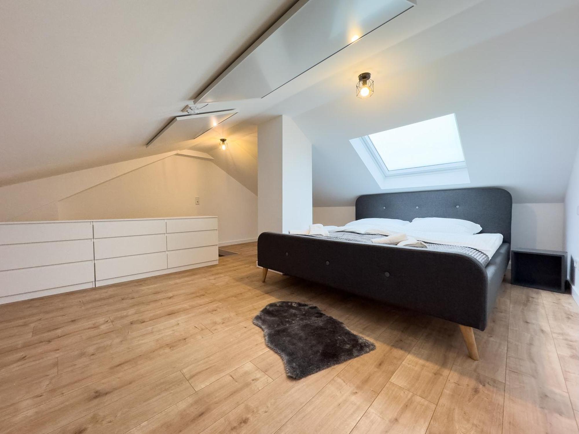 Klassen Apartments! Stadtnahes Ferienhaus* Mit Terrasse In Aulendorf * Fuer 6-8 Personen ภายนอก รูปภาพ
