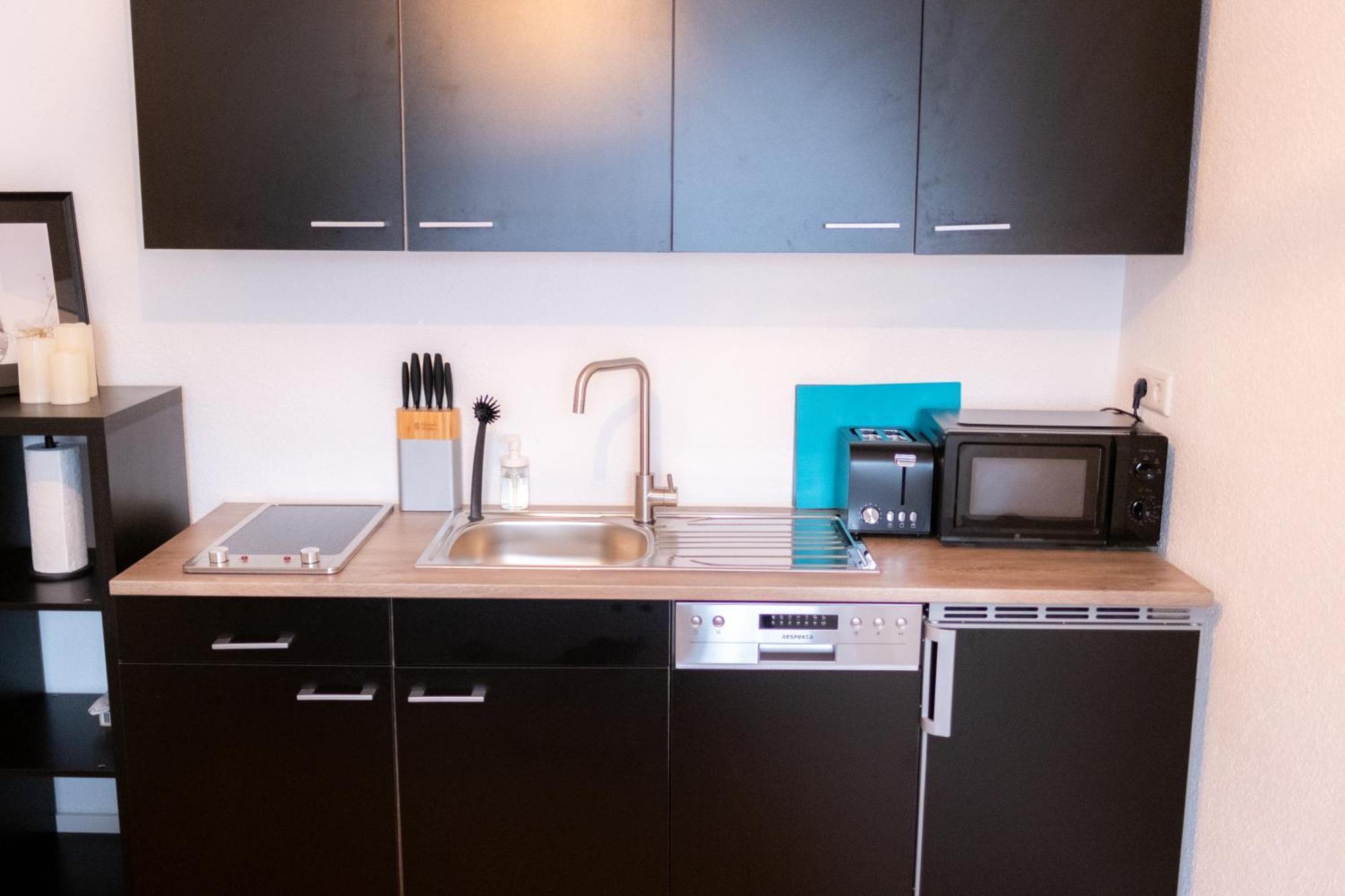 Klassen Apartments! Stadtnahes Ferienhaus* Mit Terrasse In Aulendorf * Fuer 6-8 Personen ภายนอก รูปภาพ